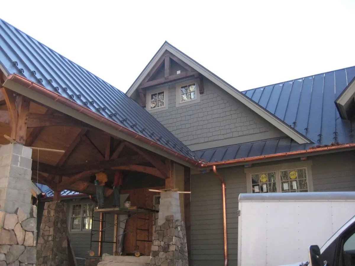 Craftsman Roofing team delivering quality roofing work in Laurel Lake